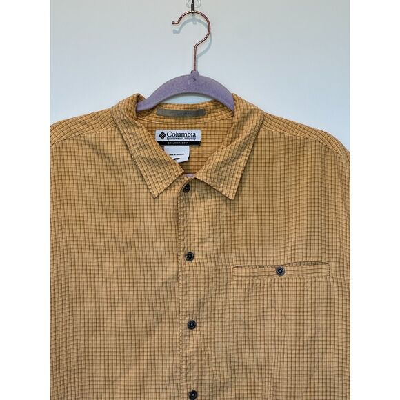 Columbia Yellow Button Down Mens Shirt Size Large - Picture 4 of 5